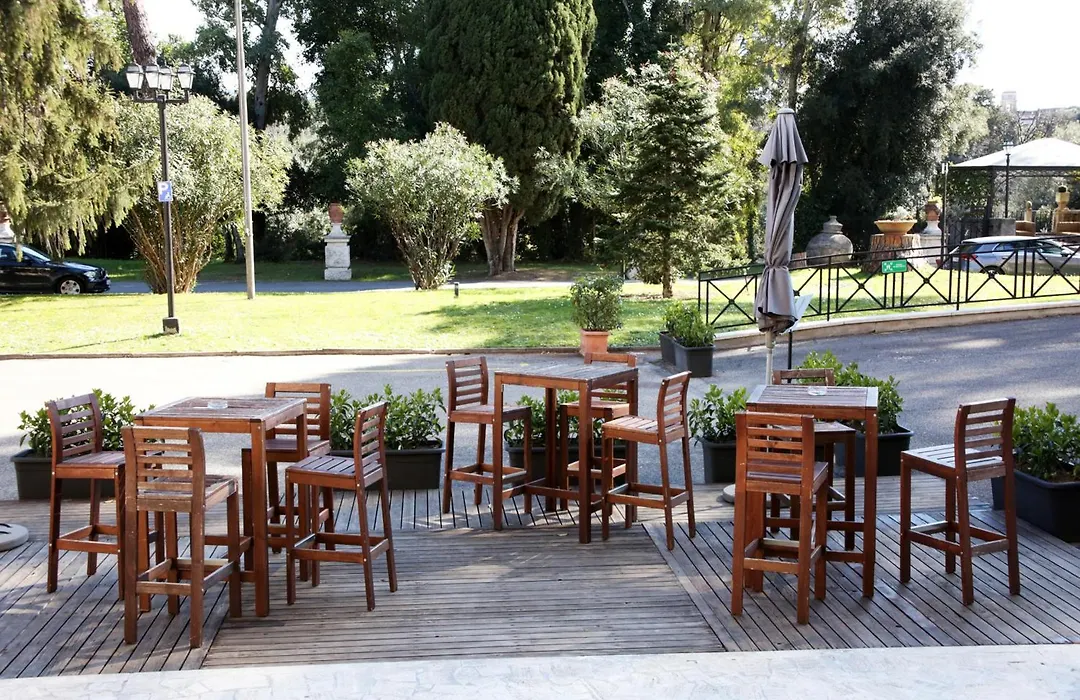 Th Roma - Carpegna Palace-1